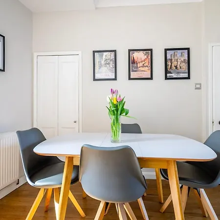 3 Darnborough Street Дом отдыха