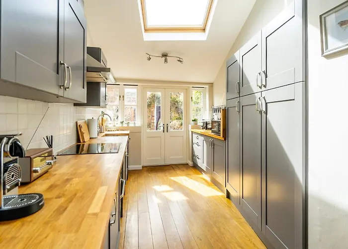 3 Darnborough Street * Йорк