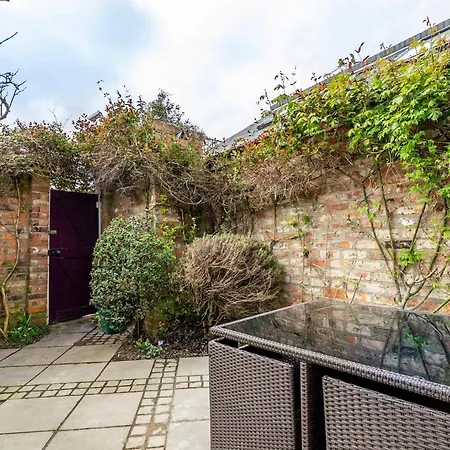 Holiday home 3 Darnborough Street *